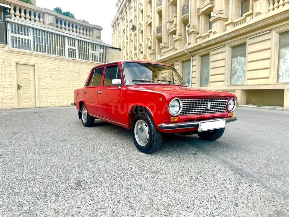 LADA (VAZ) 21011 — foto 1/4