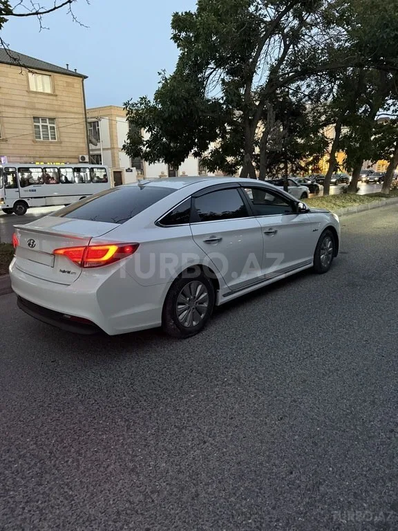 Hyundai Sonata — foto 3/4