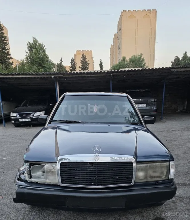 Mercedes 190 — foto 4/4