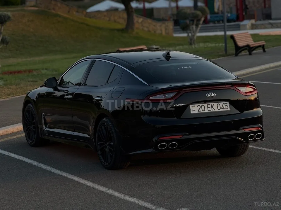 Kia Stinger — foto 3/4