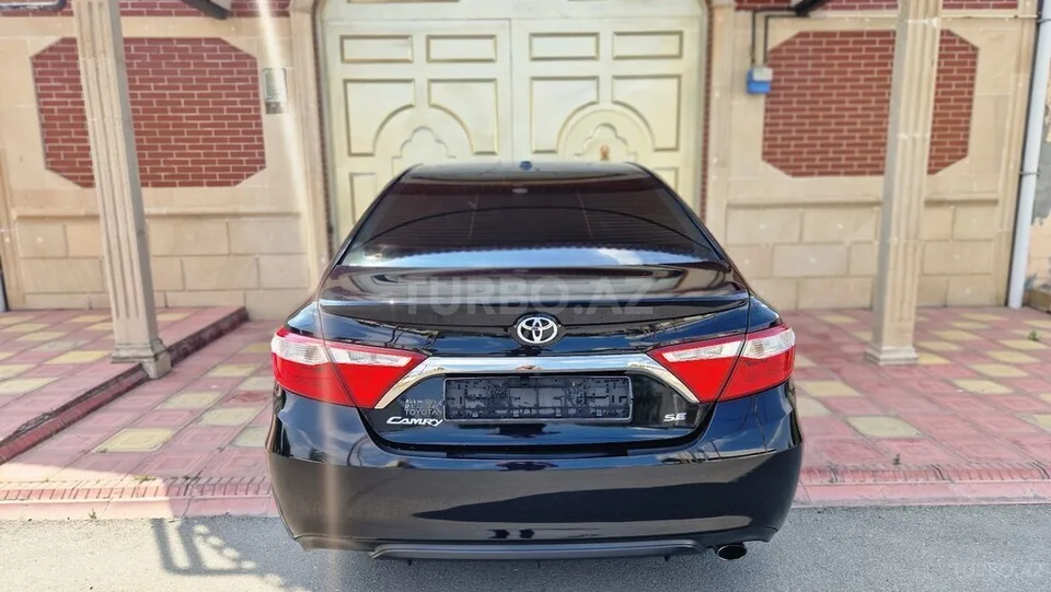 Toyota Camry — foto 3/4