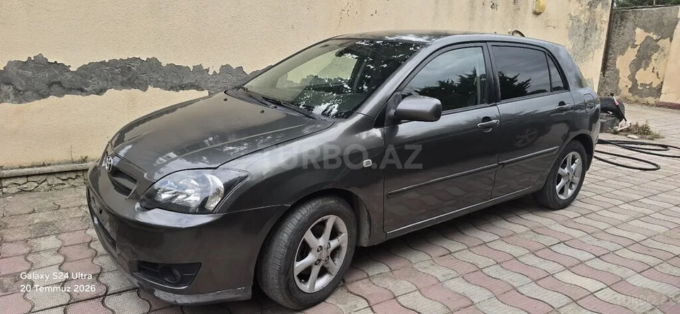 Toyota Corolla — foto 4/4