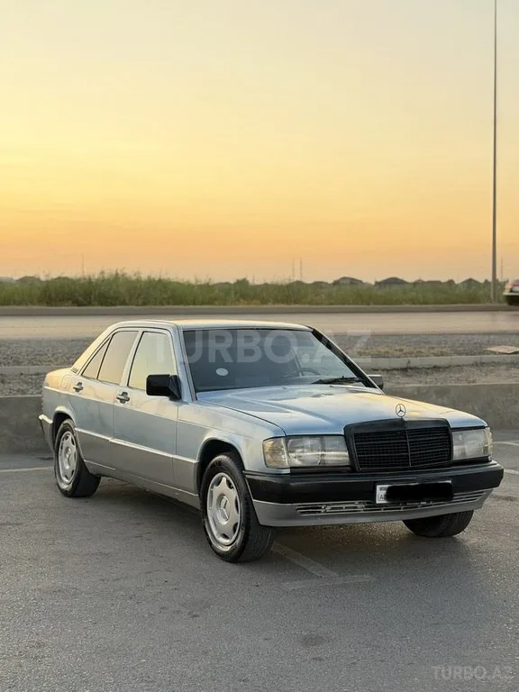 Mercedes 190 — foto 2/4