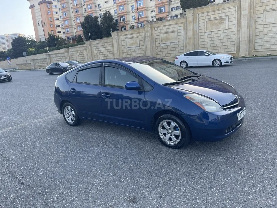 Toyota Prius — foto 4/4