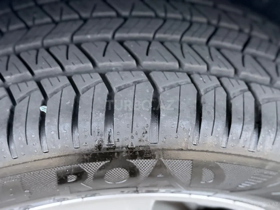 Mercedes ML 350 4MATIC — foto 2/4