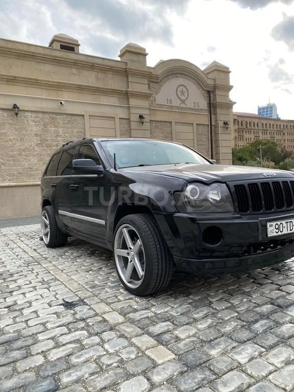 Jeep Grand Cherokee — foto 4/4