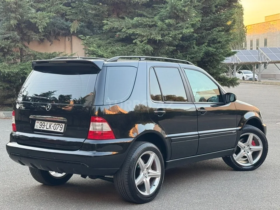Mercedes ML 270 — foto 3/4