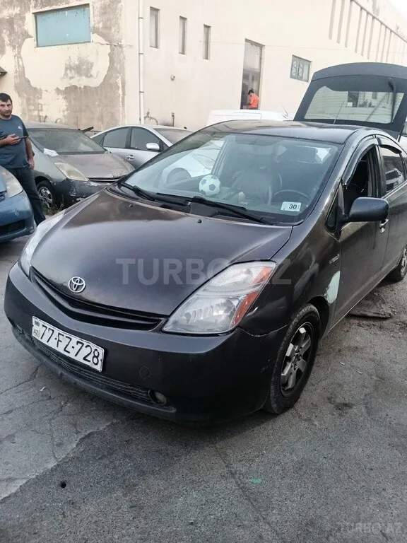 Toyota Prius — foto 2/4