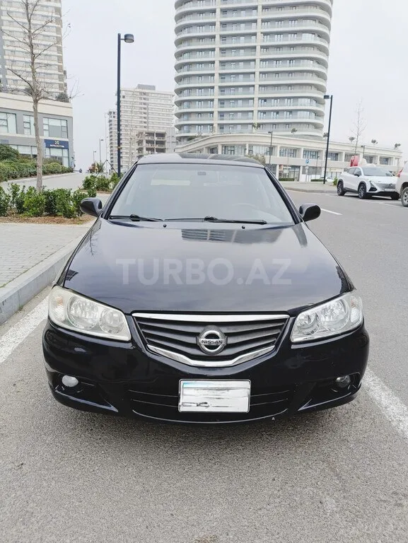 Nissan Sunny — foto 1/4