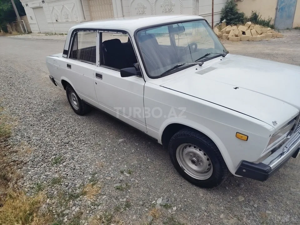 LADA (VAZ) 2107 — foto 3/4