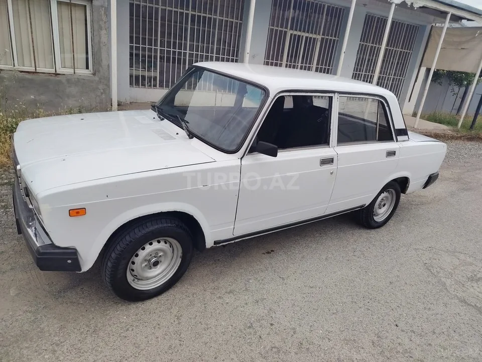 LADA (VAZ) 2107 — foto 4/4
