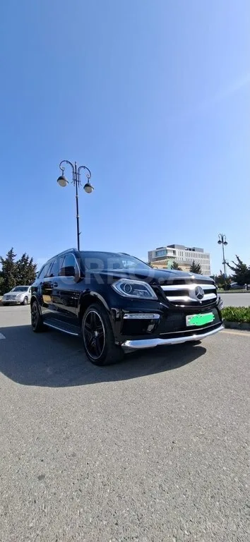 Mercedes GL 550 4MATIC — foto 2/4