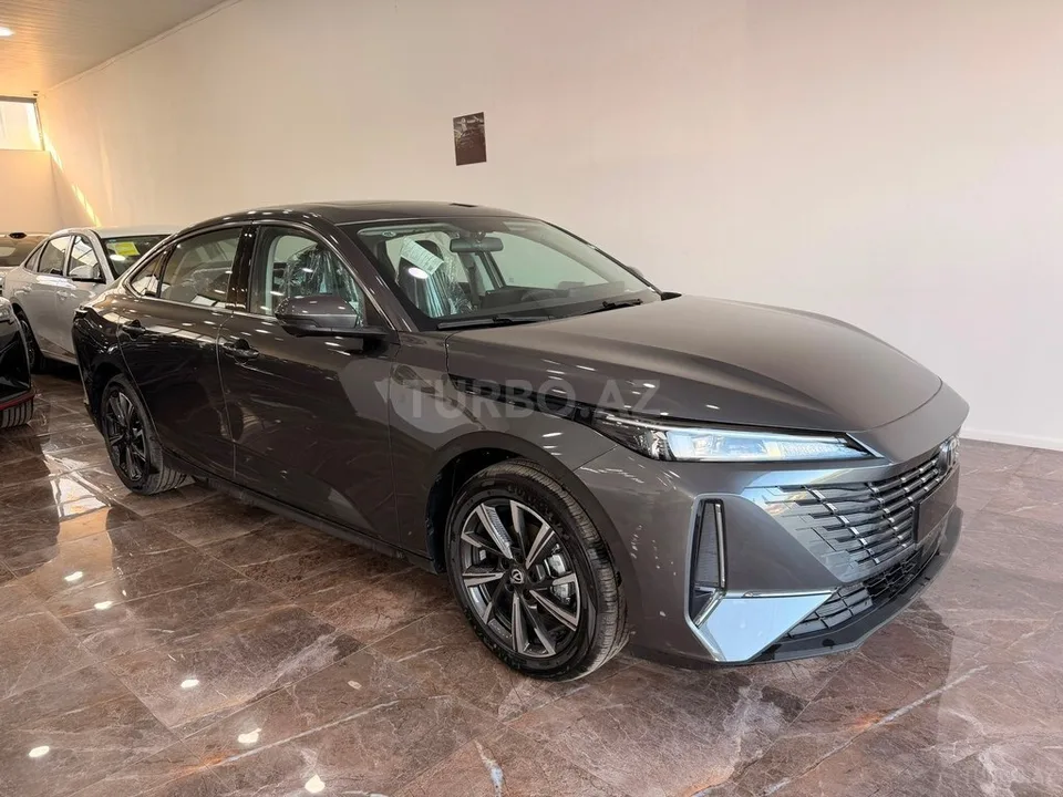 Changan Eado — foto 2/4