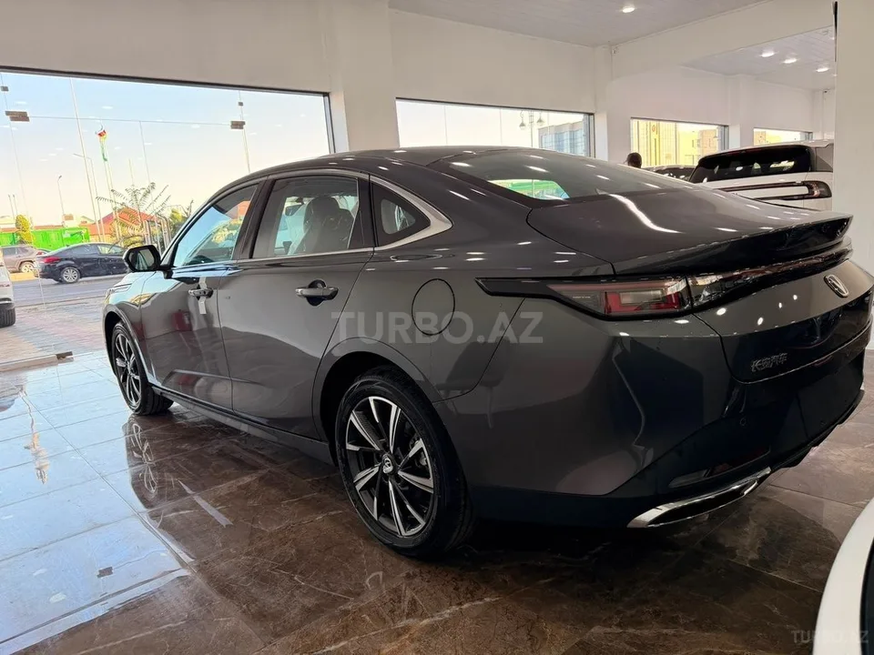 Changan Eado — foto 4/4