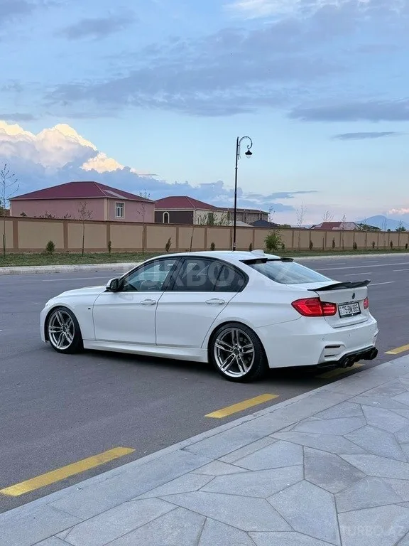 BMW 330 — foto 4/4