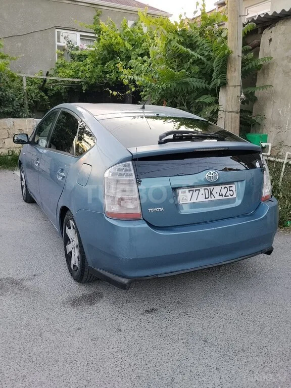 Toyota Prius — foto 2/4