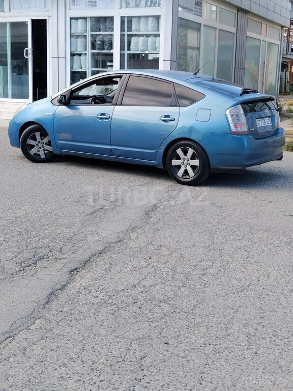 Toyota Prius — foto 4/4