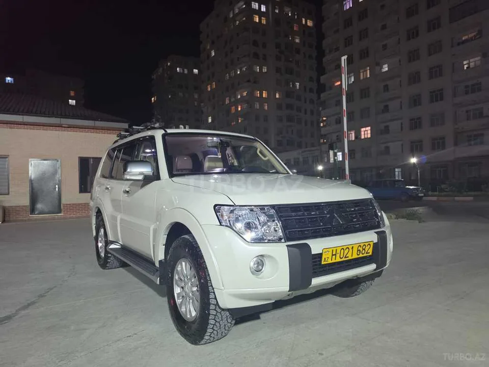 Mitsubishi Pajero — foto 2/4