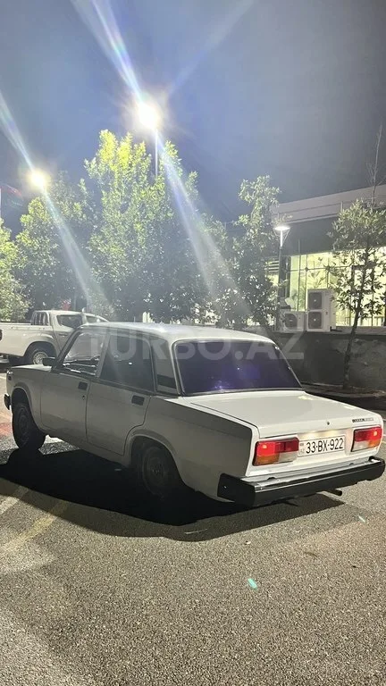 LADA (VAZ) 2107 — foto 3/4