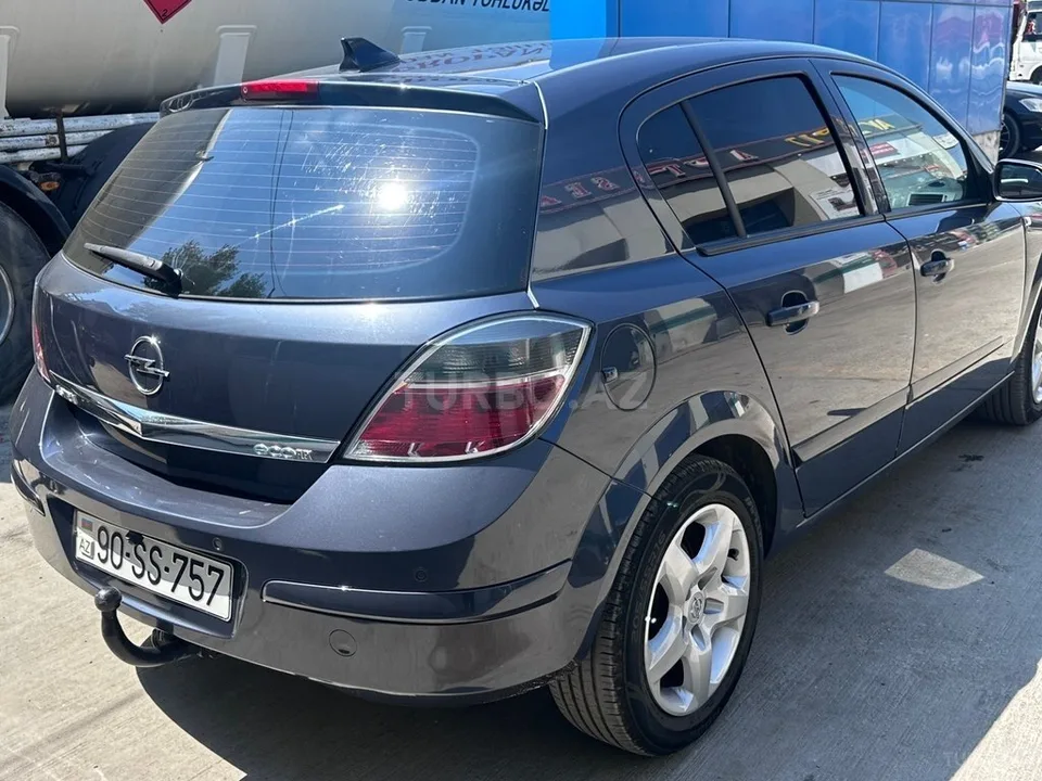 Opel Astra — foto 2/4