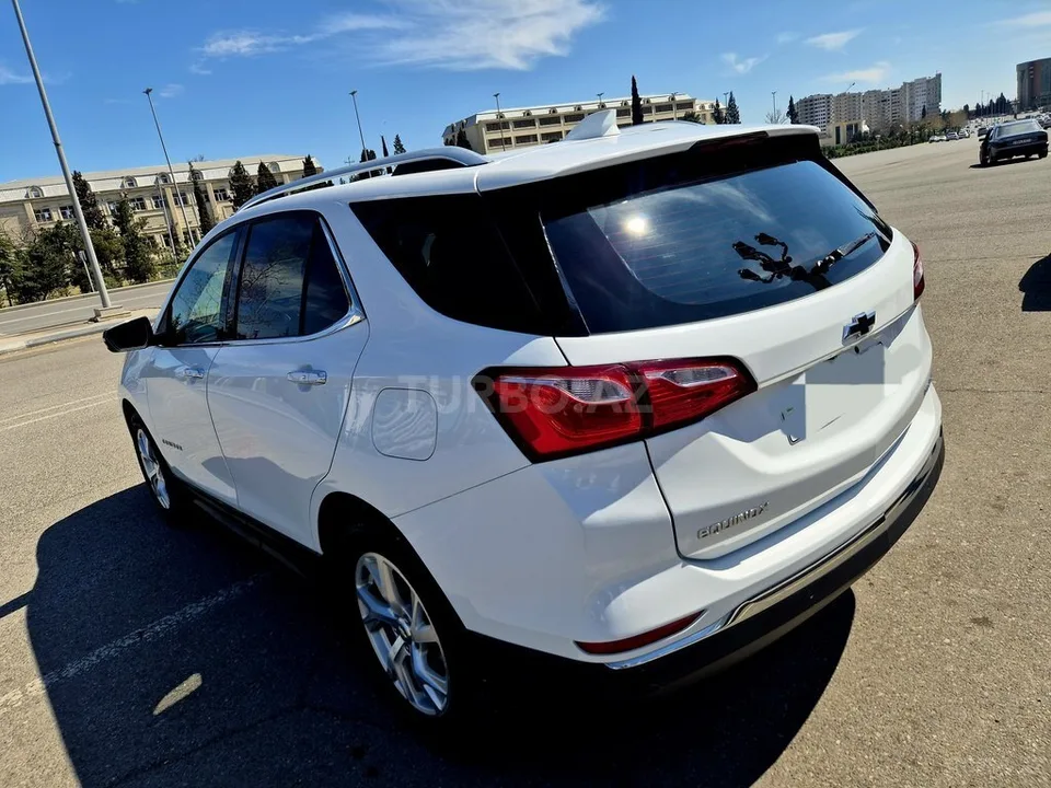 Chevrolet Equinox — foto 3/4