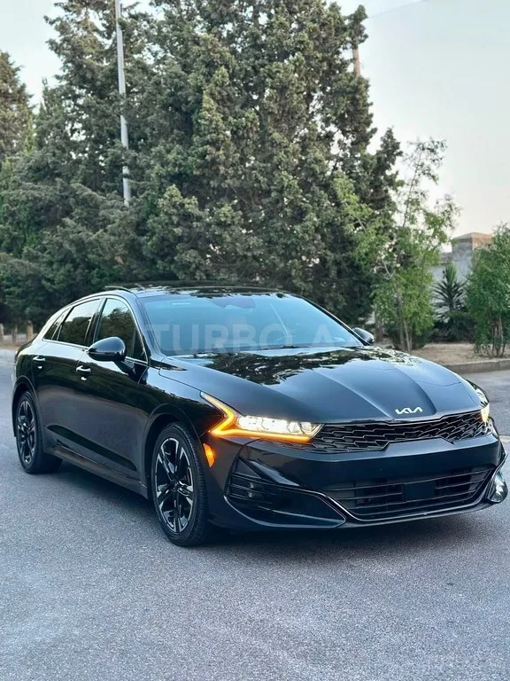 Kia K5 — foto 3/4
