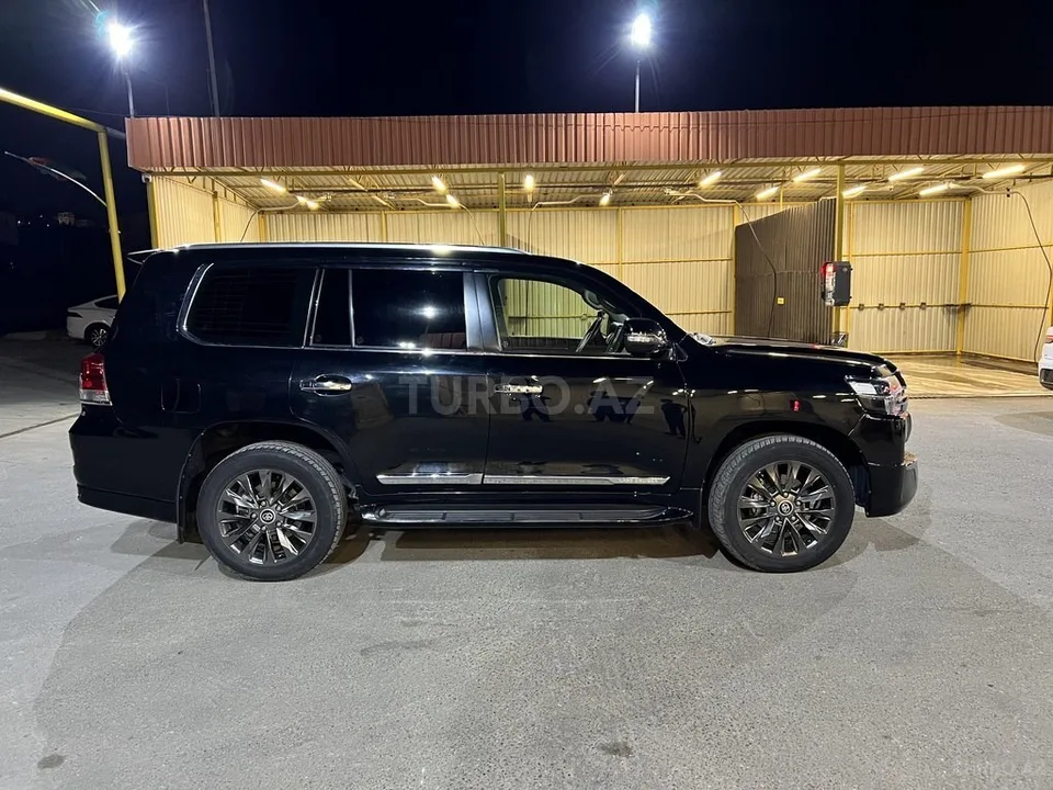 Toyota Land Cruiser — foto 3/4