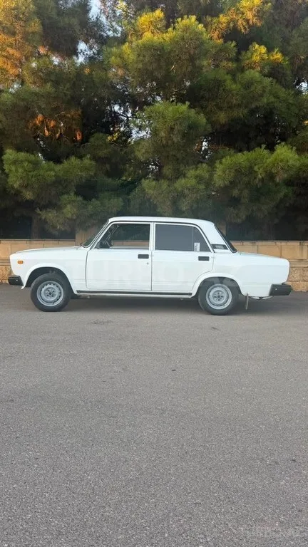 LADA (VAZ) 2107 — foto 4/4