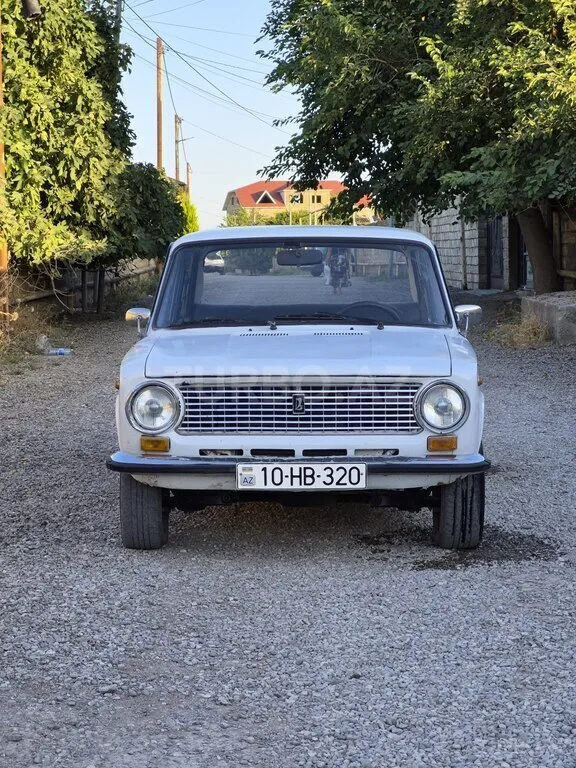 LADA (VAZ) 21011 — foto 2/4