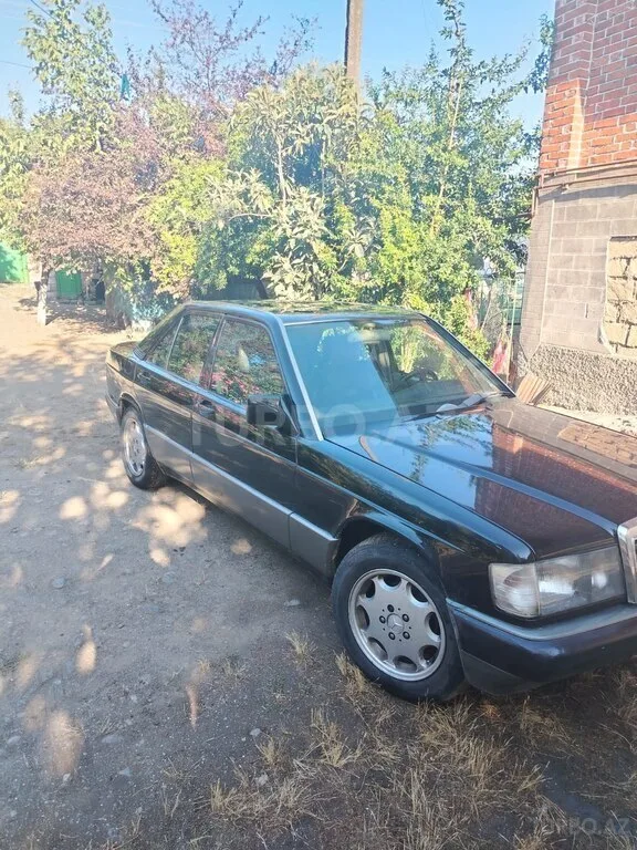 Mercedes 190 — foto 3/4