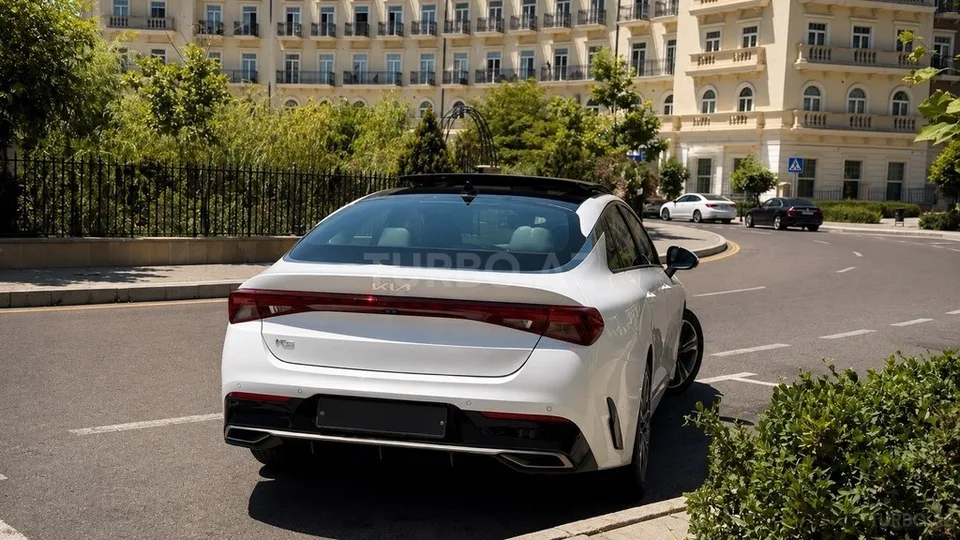 Kia K5 — foto 4/4