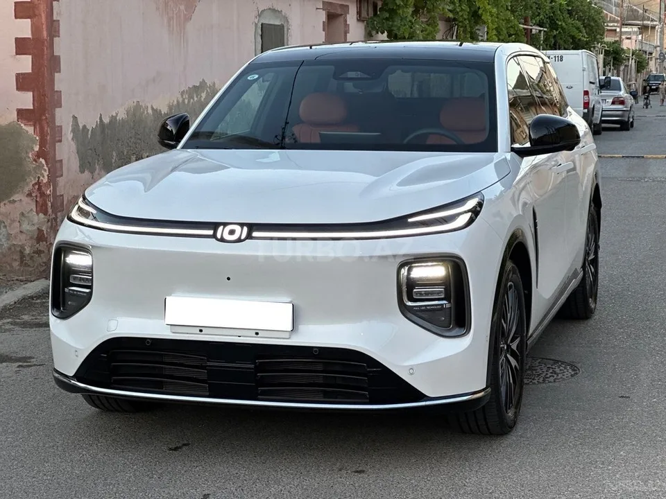 Changan Qiyuan Q07 — foto 2/4