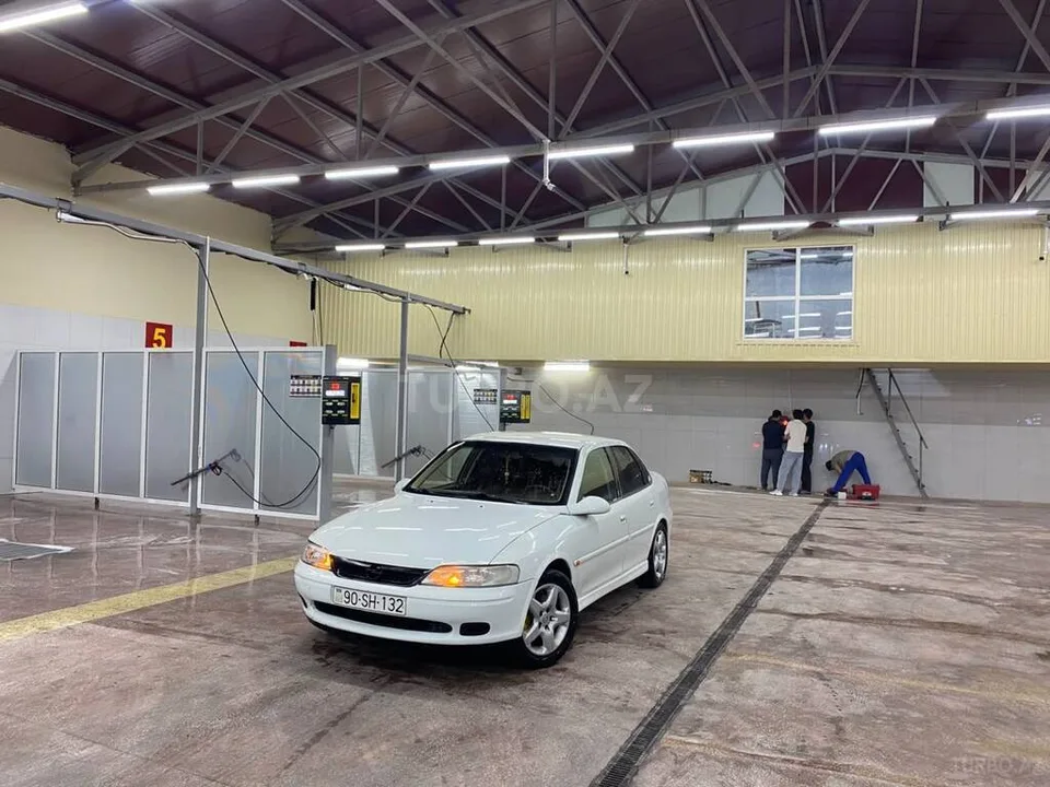 Opel Vectra — foto 1/4