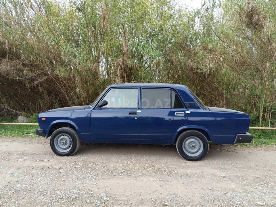 LADA (VAZ) 2107 — foto 2/4