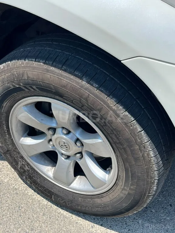 Toyota Land Cruiser Prado — foto 4/4
