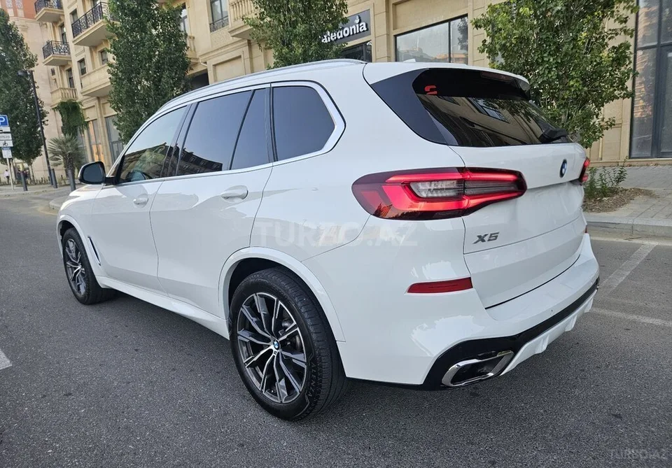 BMW X5 — foto 4/4
