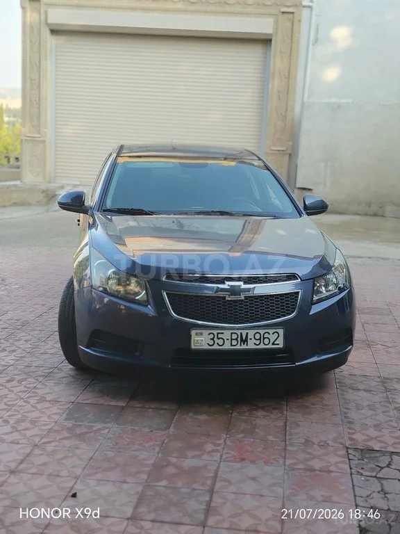 Chevrolet Cruze — foto 2/4