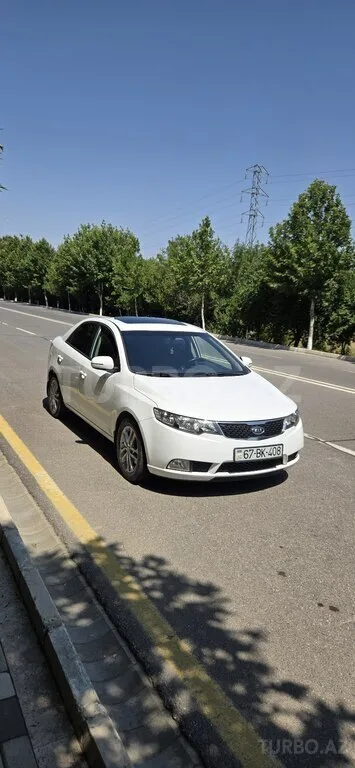 Kia Cerato — foto 1/4
