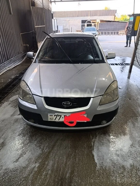 Kia Rio — foto 1/4