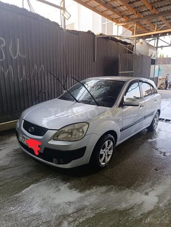 Kia Rio — foto 2/4