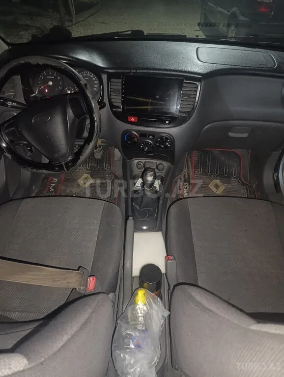 Kia Rio — foto 3/4