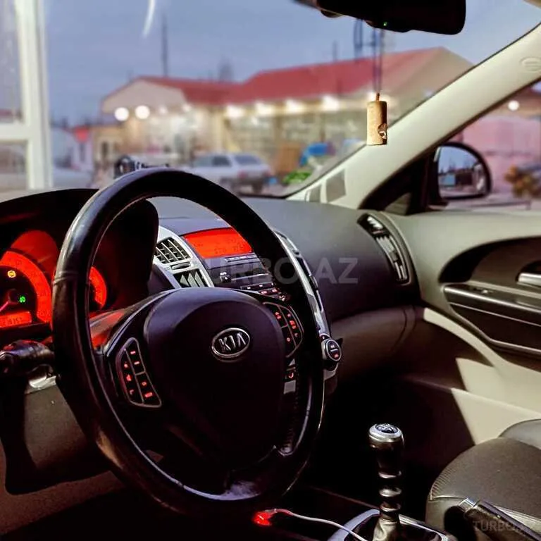 Kia Ceed SW — foto 4/4