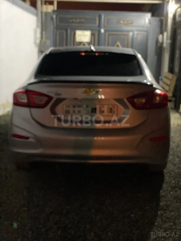 Chevrolet Cruze — foto 2/4