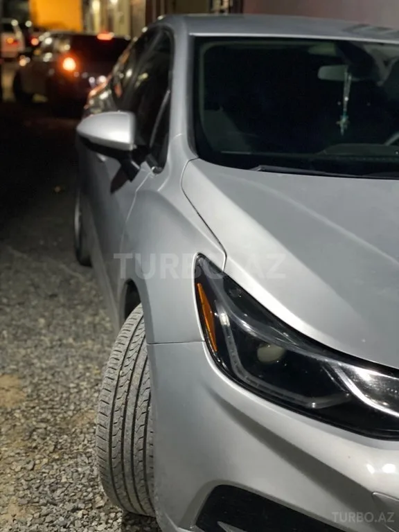 Chevrolet Cruze — foto 3/4