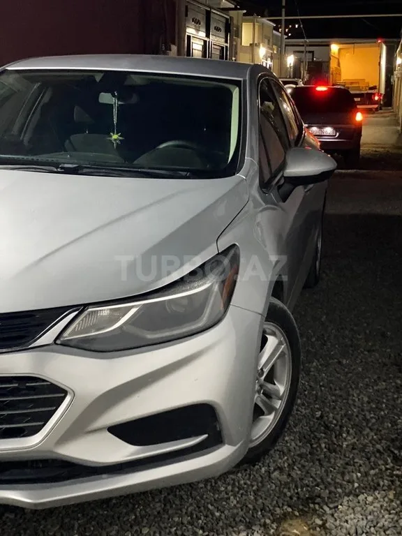 Chevrolet Cruze — foto 4/4