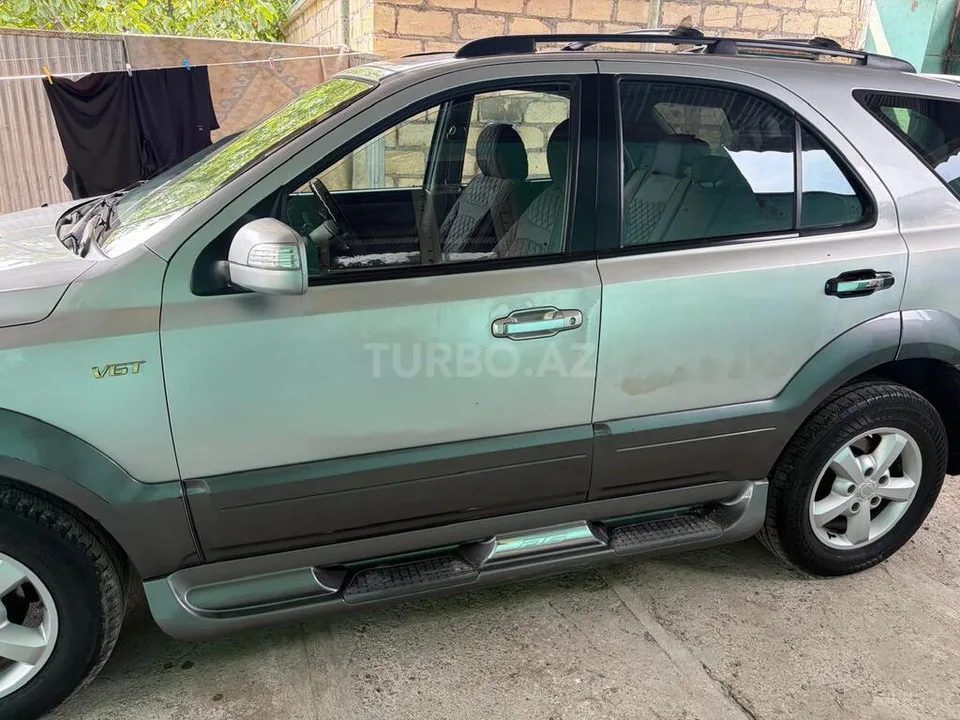 Kia Sorento — foto 2/4