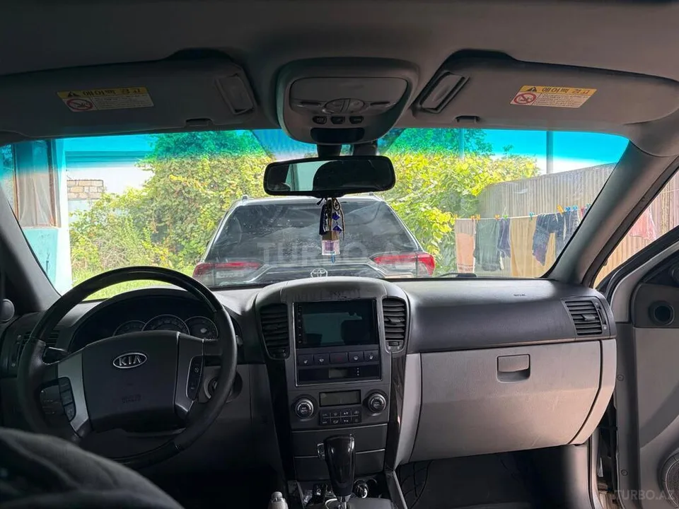 Kia Sorento — foto 4/4