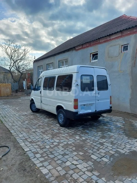 Ford Transit — foto 4/4