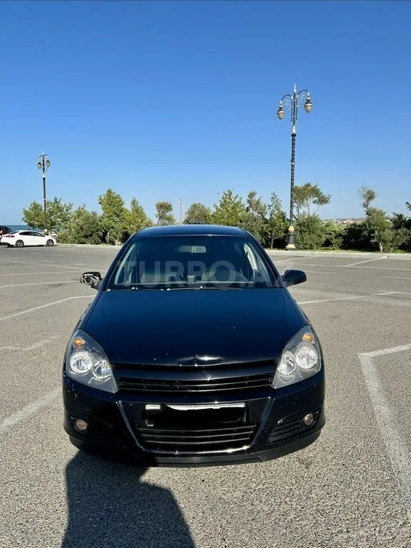 Opel Astra — foto 1/4