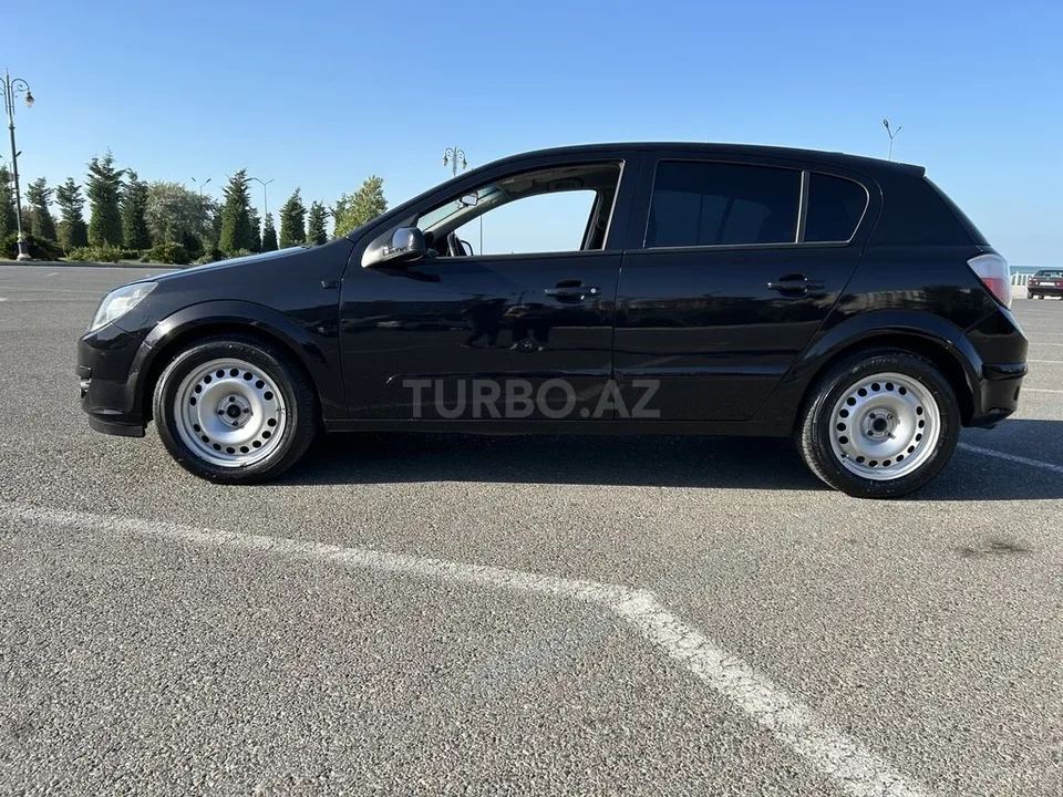 Opel Astra — foto 3/4